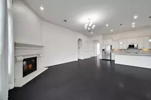 11030 Sarah Bluff Ln, Cypress, TX 77433 - Photo 18