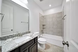 11030 Sarah Bluff Ln, Cypress, TX 77433 - Photo 30