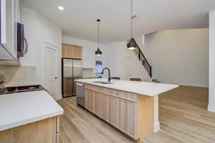 606 4th St, Humble, TX 77338 - Photo 10