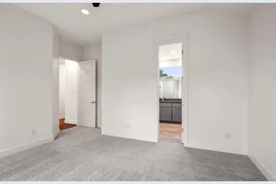 406 Yale Oaks Lane, Houston, TX 77091 - Photo 16