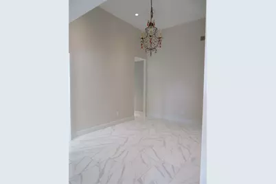 11619 Bowlan Lane, Houston, TX 77035 - Photo 12