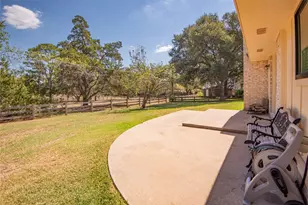 1803 Hickory Ln, Brenham, TX 77833 - Photo 20