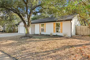 7729 Croftwood Dr, Austin, TX 78749 - Photo 2