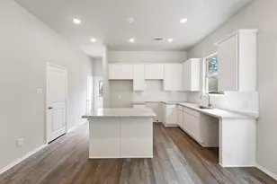 10178 Barberry St, Willis, TX 77318 - Photo 6