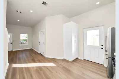 8025 Peachtree Street #A, Houston, TX 77016 - Photo 10