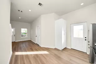 8025 Peachtree St, Houston, TX 77016 - Photo 10