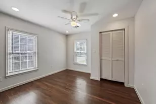 617 E 26th St, Houston, TX 77008 - Photo 8