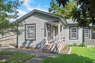 617 E 26th St, Houston, TX 77008 - Photo 1