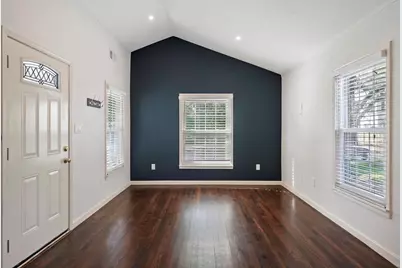 617 E 26th Street, Houston, TX 77008 - Photo 2