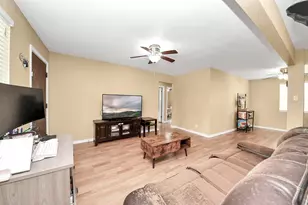 5423 Lillian St, Baytown, TX 77521 - Photo 6