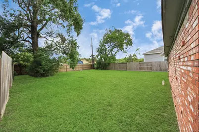 5423 Lillian Street, Baytown, TX 77521 - Photo 38