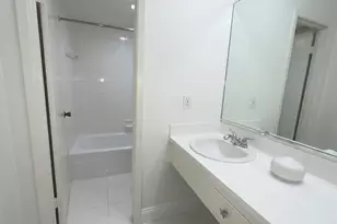 425 Hawthorne St, Houston, TX 77006 - Photo 8
