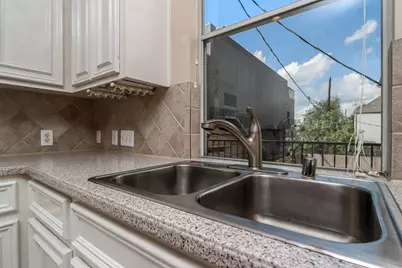 1414 Crocker Street, Houston, TX 77019 - Photo 10