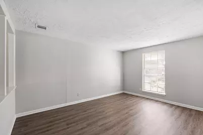 4319 Tiffany Drive, Houston, TX 77045 - Photo 4
