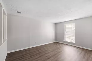 4319 Tiffany Dr, Houston, TX 77045 - Photo 4