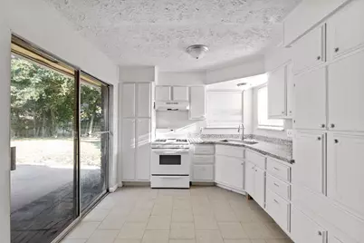 4319 Tiffany Drive, Houston, TX 77045 - Photo 2