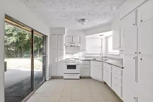 4319 Tiffany Dr, Houston, TX 77045 - Photo 2