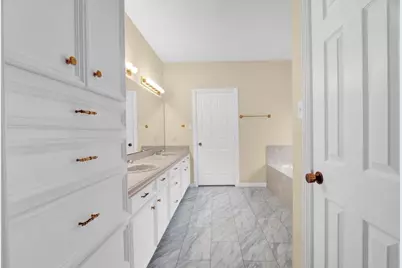 611 N Hickory Street, Tomball, TX 77375 - Photo 16