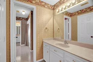 611 N Hickory St, Tomball, TX 77375 - Photo 22