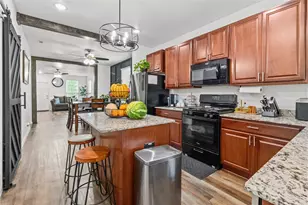 10821 Forbes Brook Dr, Houston, TX 77075 - Photo 8