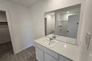 9223 Speckled Trout Dr, Baytown, TX 77521 - Photo 6