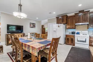 2526 Perez Rd, Pasadena, TX 77502 - Photo 12