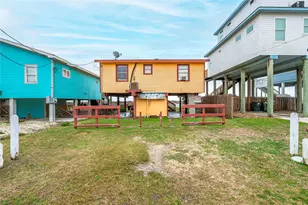 17423 Bristow Dr, Galveston, TX 77554 - Photo 2