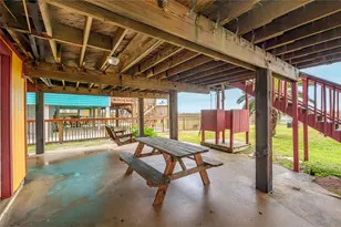17423 Bristow Dr, Galveston, TX 77554 - Photo 20