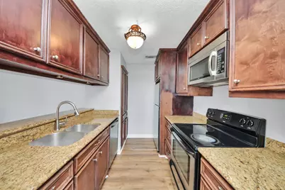 6601 Sands Point Drive #30, Houston, TX 77074 - Photo 8