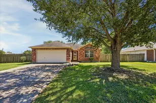 101 Willow Ct, Navasota, TX 77868 - Photo 1