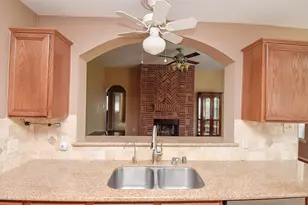 21619 Oakcreek Ct, Katy, TX 77450 - Photo 14