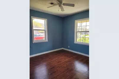 500 Bluebonnet, La Marque, TX 77568 - Photo 16