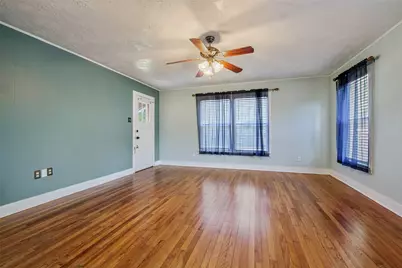 201 N Coulter Drive, Bryan, TX 77803 - Photo 6