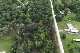 780 County Rd 450, Dayton, TX 77535 - Photo 1