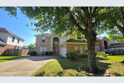 131 Annes Way, Stafford, TX 77477 - Photo 2