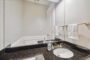 6722 Vanderbilt St, West University Place, TX 77005 - Photo 12