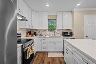 388 Mayberry Dr, Ivanhoe, TX 75979 - Photo 14