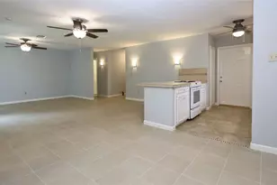 2806 Bluebonnet, Kemah, TX 77565 - Photo 6