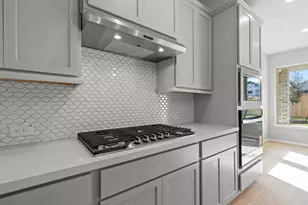 10727 Yellow Wild Indigo Ln, Cypress, TX 77433 - Photo 4