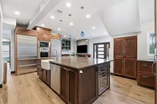 4521 Maple St, Bellaire, TX 77401 - Photo 26