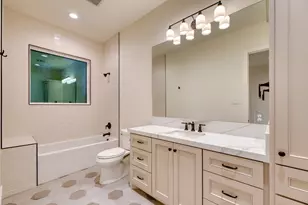 2006 Lexington St, Houston, TX 77098 - Photo 34