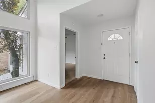 2002 Courtney Ln Dr, Houston, TX 77042 - Photo 6
