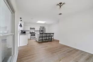 2002 Courtney Ln Dr, Houston, TX 77042 - Photo 18