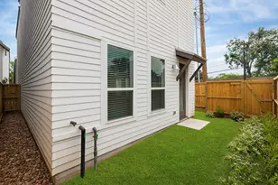 7504 Carver Rd, Houston, TX 77088 - Photo 22