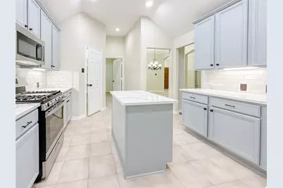 11922 Hueco Tanks Drive, Sugar Land, TX 77498 - Photo 6