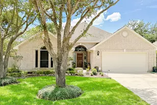 11922 Hueco Tanks Dr, Sugar Land, TX 77498 - Photo 1