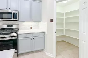 11922 Hueco Tanks Dr, Sugar Land, TX 77498 - Photo 8