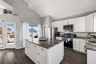 13663 Mutiny Ln, Galveston, TX 77554 - Photo 14