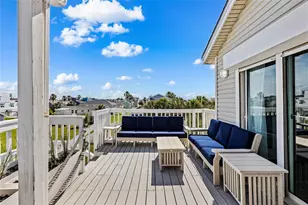 13663 Mutiny Ln, Galveston, TX 77554 - Photo 10