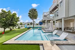 13663 Mutiny Ln, Galveston, TX 77554 - Photo 2